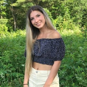 Meet your Posher, NadÃ¨ge